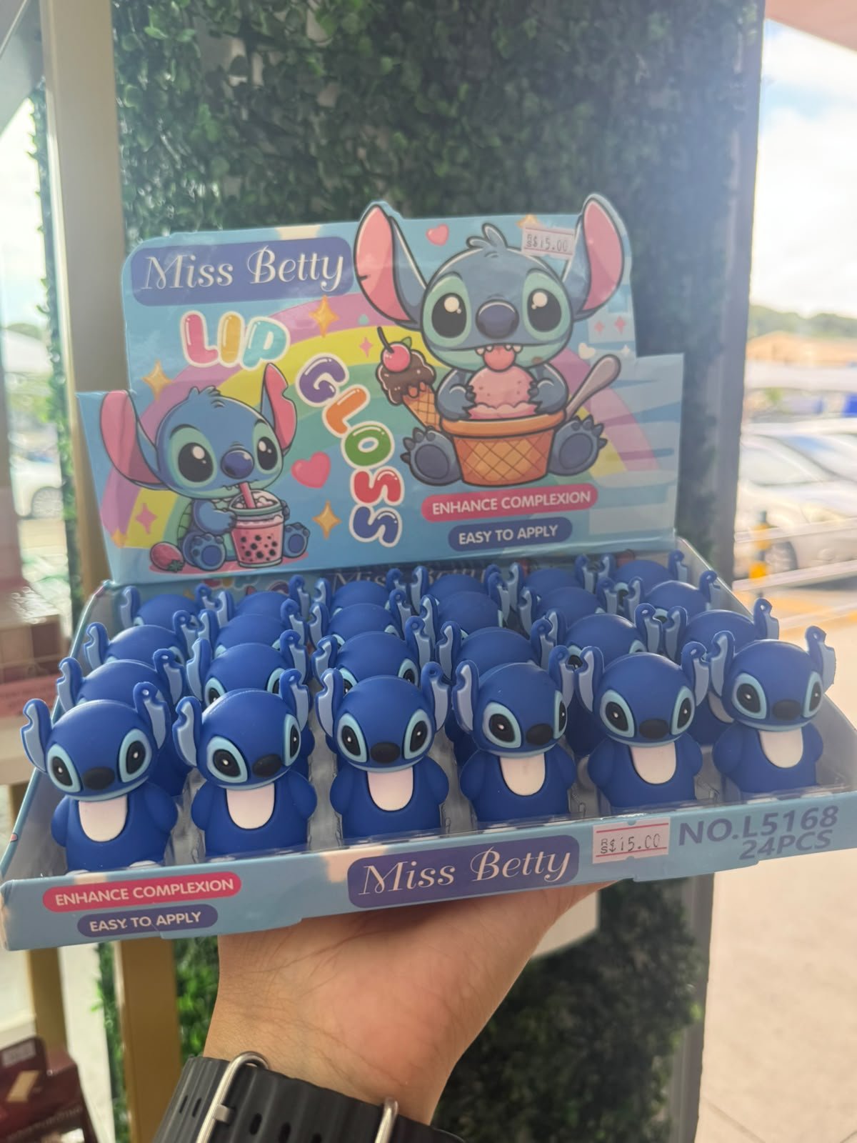 GLOSS STITCH MISS BETTY